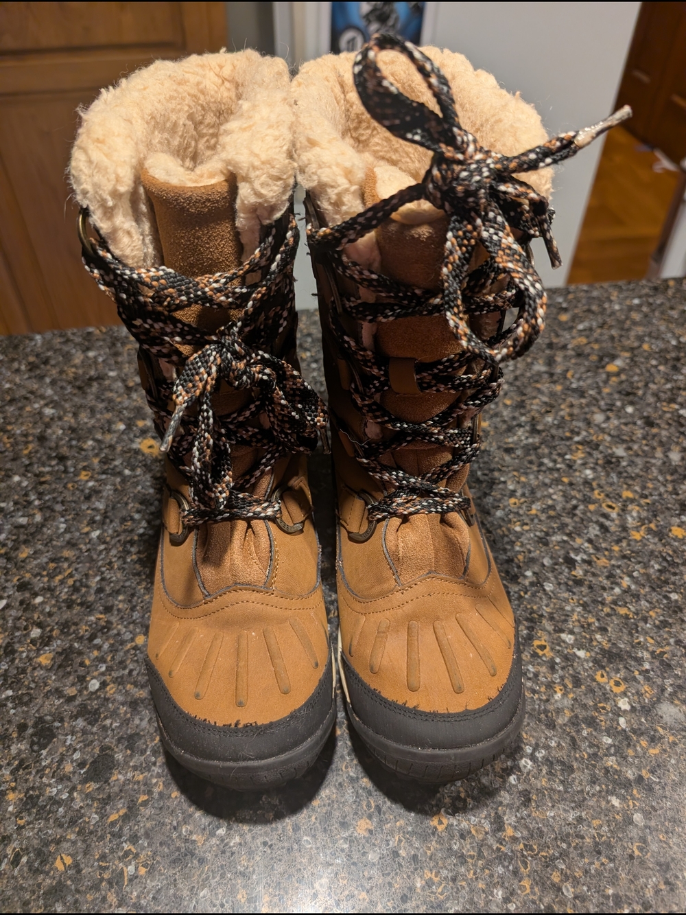 BearPaw Cream Sherpa-Lined Boot Interior